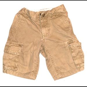 Size 6 Old Navy khaki cargo shorts